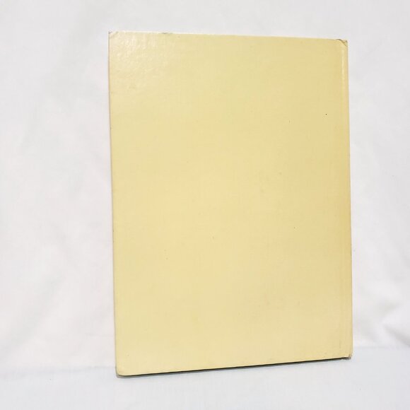 Christmas in Scandinavia World Book Series 1977 Treats Music Decorations Plates - Picture 2 of 12